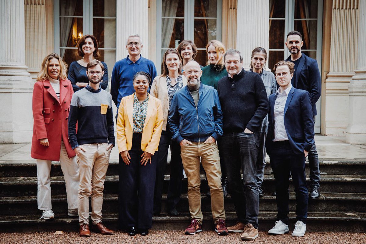 Fin de session du jury des #TrophéesCom du Sud-Ouest sous la pluie. Direction la cérémonie de remise des prix aux côtés de <a href="/APACOMaquitaine/">APACOM</a> et <a href="/clubdelacom_/">Club de la Com</a> 

#Communication #LaComEstUnMétier