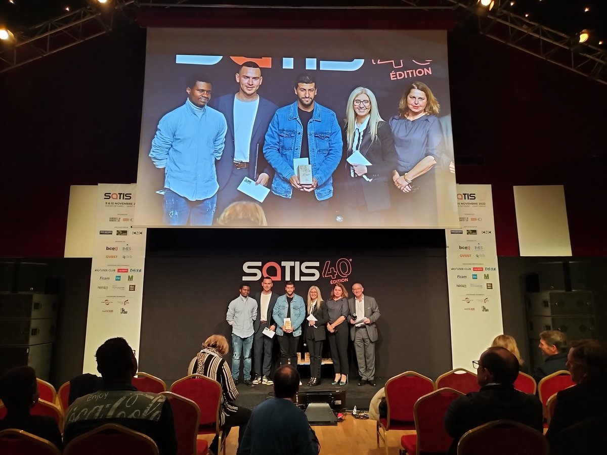 Human2Sport's tweet image. Cérémonie de remise des prix✨ #H2S2022 @satisexpo Le projet JOP93 remporte le 🏆 Prix I-Engage @I_Engage93 

↘️JOP93 : Collaborer avec les habitants du 93 via une application de mise en relation afin de faire découvrir leur département comme personne ne l’a jamais vu.
👏👏👏