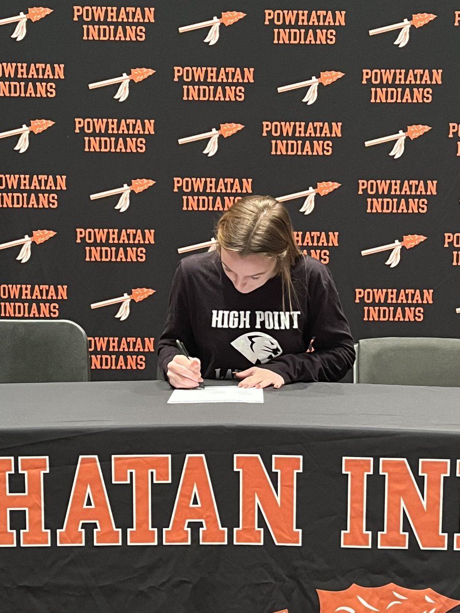 powhatanhsath's tweet photo. Big day for @SamanthaFlippo and PHS Lacrosse as Sam signed this morning to further her academic and athletic career playing lacrosse at High Point University next year. Congrats Sam!! https://t.co/q49sQhgBcM