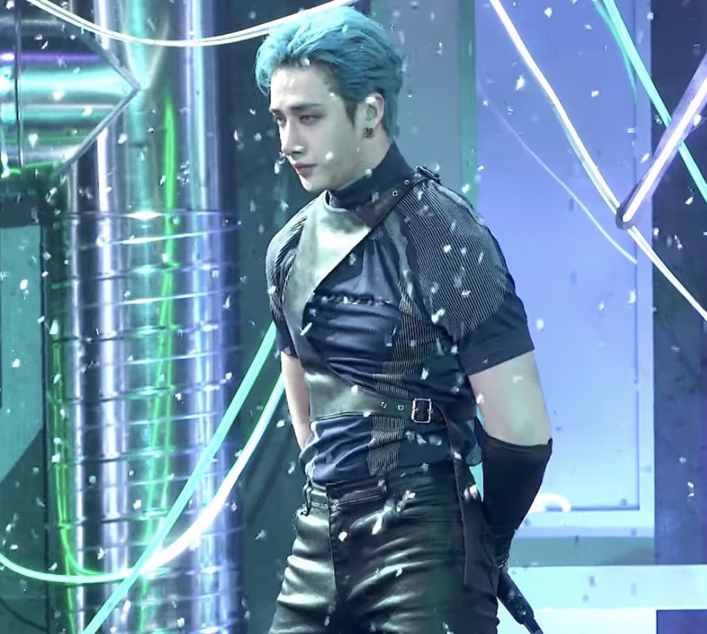 bang-on-twitter-beyondyasmin-never-forget-wolfgang-bangchan-https