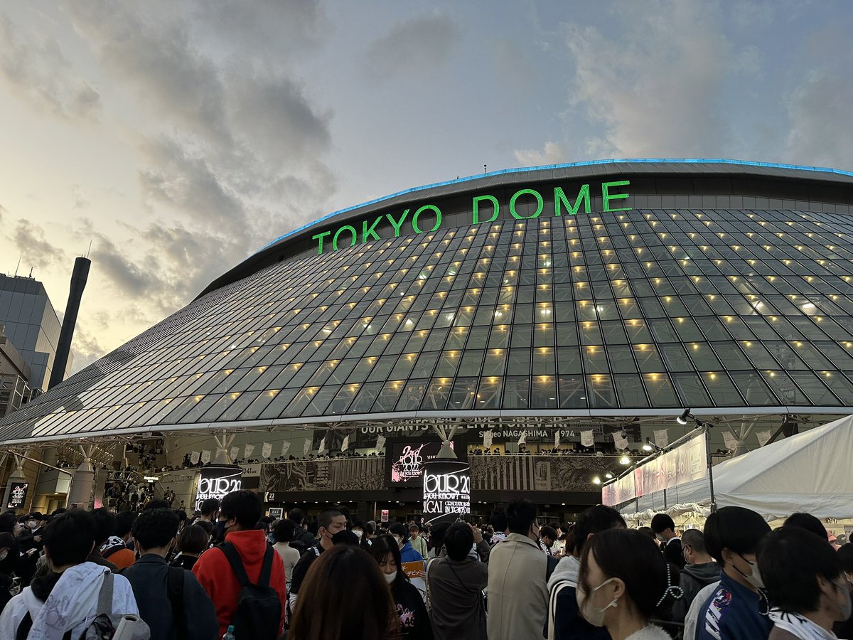 polloApluto's tweet photo. その日まで
最高に綺麗なドレス姿で花道を駆け抜けるゆっかーを一生忘れられない。
私も大好きな欅、櫻を守るために先頭に立って路を作り続けてくれて本当にありがとう
#菅井友香卒業セレモニー 
#櫻坂46_2ndTOUR東京ドーム https://t.co/WVMM6prZPi