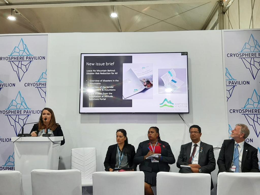 ZoiEnvironment's tweet photo. This week, we are at #COP27 advocating for #ClimateAdaptation in #Mountain regions and #ClimateAction in general.

Some impressions from the conference👇👀 https://t.co/xFnqj7LKwV