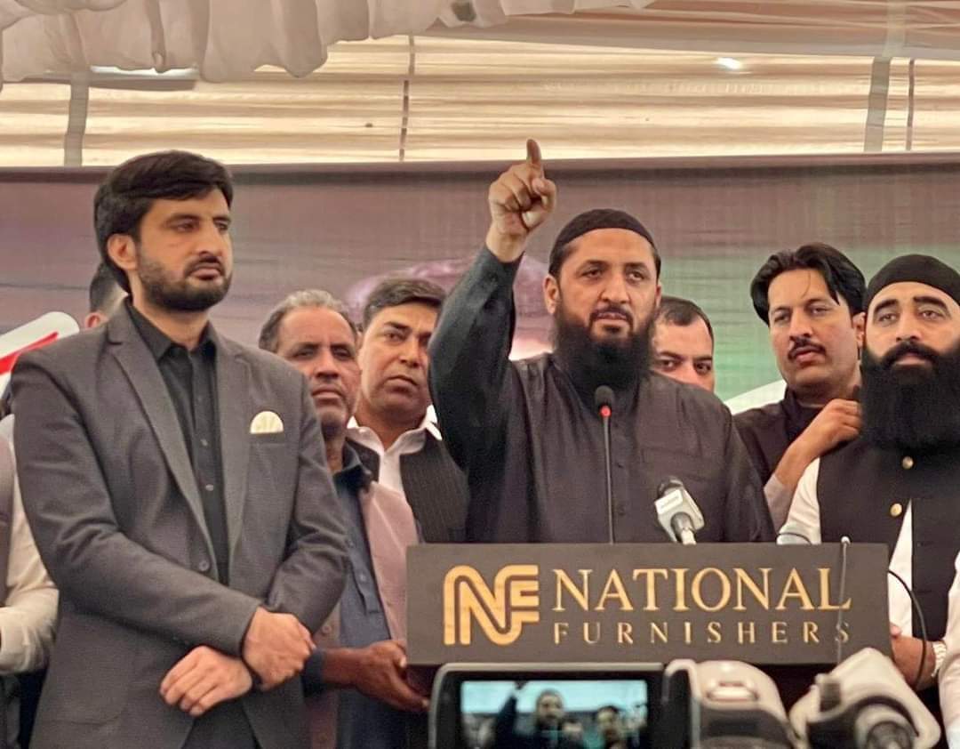 PmlnAyaz's tweet photo. پاکستان مسلم لیگ (ن) گجرات کے زیر اہتمام
 ڈیرہ نوابزادہ طاہرالملک اجنالہ پر عظیم الشان ورکرز کنونشن کا انعقاد ! 
وفاقی وزراء احسن اقبال چوہدری، عطااللّہ تارڑ اور ممبر قومی اسمبلی چوہدری عابد رضا کا خطاب ! https://t.co/m7IdeQFX77