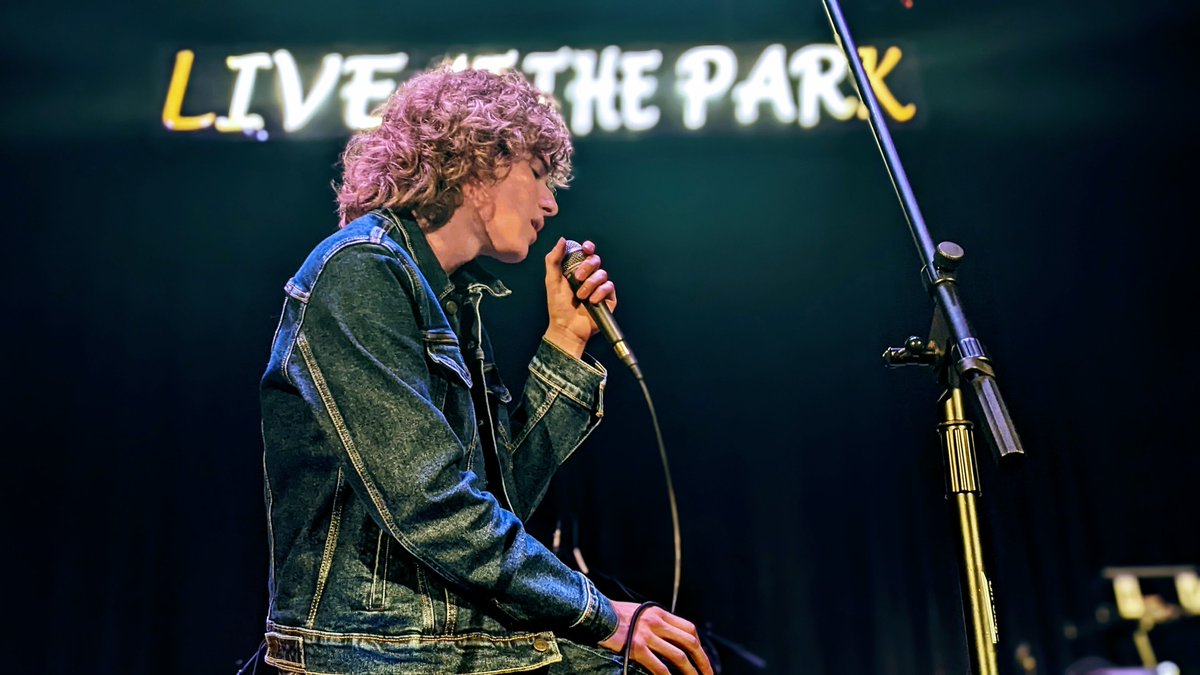 localspins's tweet image. The revival of W. Michigan’s open-mic meccas: Founders, Park Theatre, Midtown and more. Get the lowdown and a listing of open-mic nights at Local Spins: wp.me/p2aLby-13SW #localspins @foundersbrewing @theparktheatre @bootstrapboys