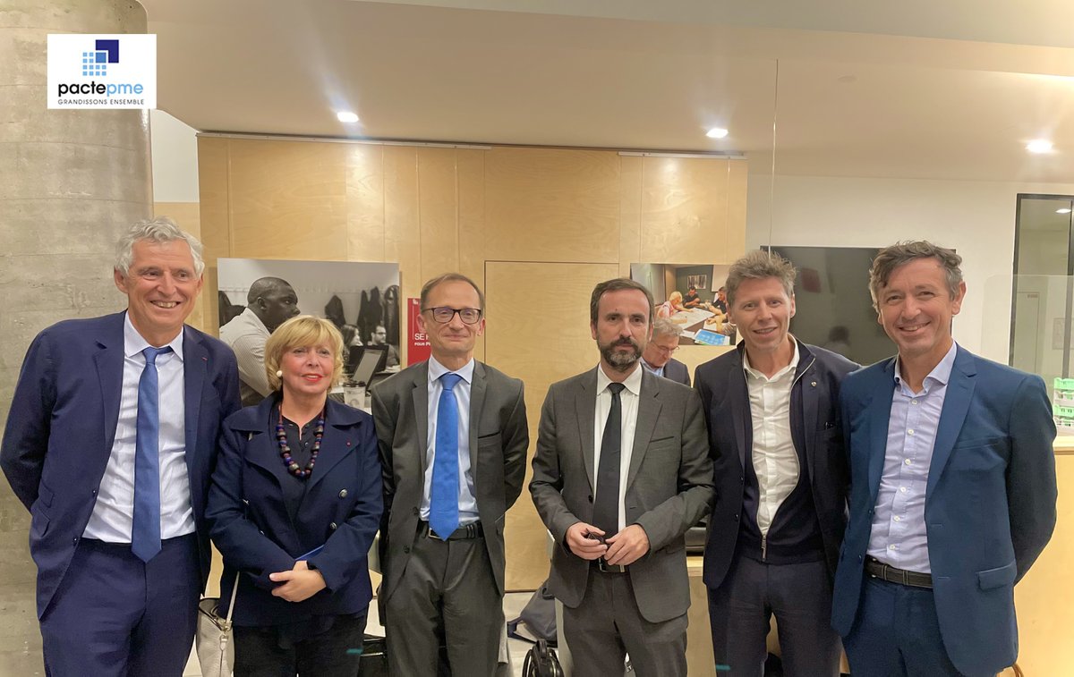 Thomas Courbe (DGE) à la rencontre des adhérents de Pacte PME hier soir.En perspective, un travail en commun sur la décarbonation des PME françaises et l’appui à l’objectif national de créer 500 ETI supplémentaires en France d’ici 2027
<a href="/PerretFranois3/">Perret François</a> <a href="/ChassainAlain/">Alain chassain</a> <a href="/AgnesBricard/">Agnès Bricard</a>