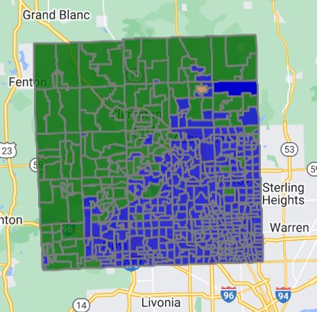 DavidVeselenak's tweet photo. The map showing the votes for the Oakland County transit millage with blue being "yes" and green being "no" ("yes" appears to have it based on numbers).
The divide on the issue geographically couldn't be clearer. #mivote https://t.co/yJA0SoEJED