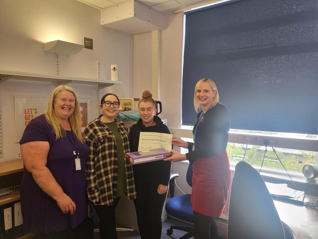bennettandyc's tweet photo. This month's worth recipient's of the CAH Well Done Wednesday Award goes to the ever hard working Derm PSC team for their dedication and focus on patient centred care. Well done 🎈 @LeedsHospitals @CAHTriTeam1 https://t.co/9kZ8tb0qoO