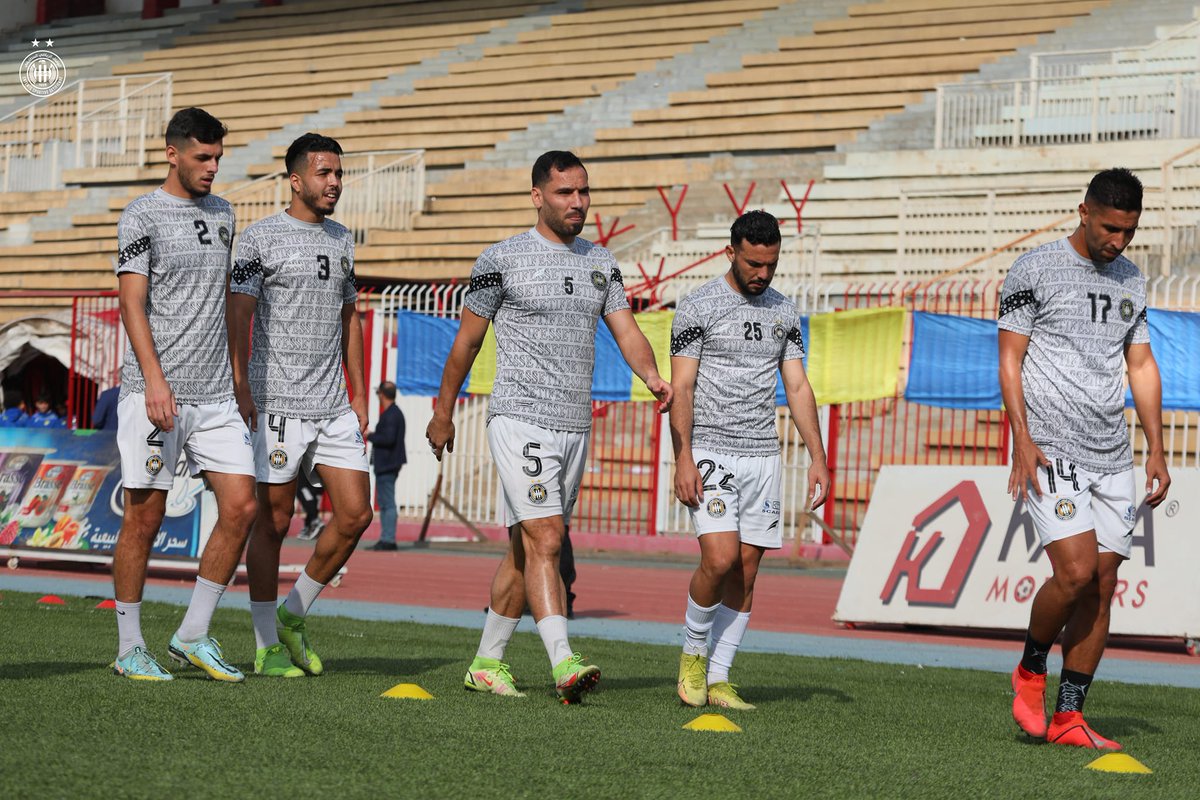 essetifienne's tweet photo. صور التسخينات قبل مواجهة نادي بارادو 
#PACESS
#TeamEss | #AllezLEntente 🏁🦅 https://t.co/0lNxrnjeDT