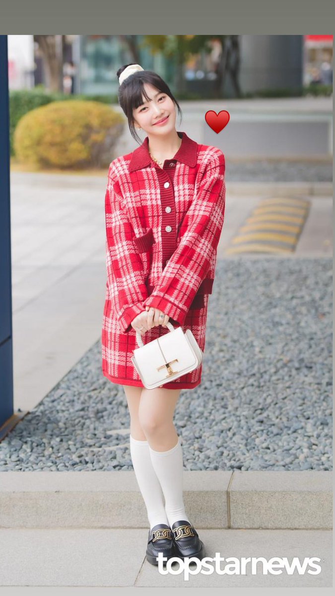 [INSTAGRAM STORY]

♥️
instagram.com/stories/_imyou…

#MAMAVOTE #redvelvet . 
221109 · 18:21:54 KST