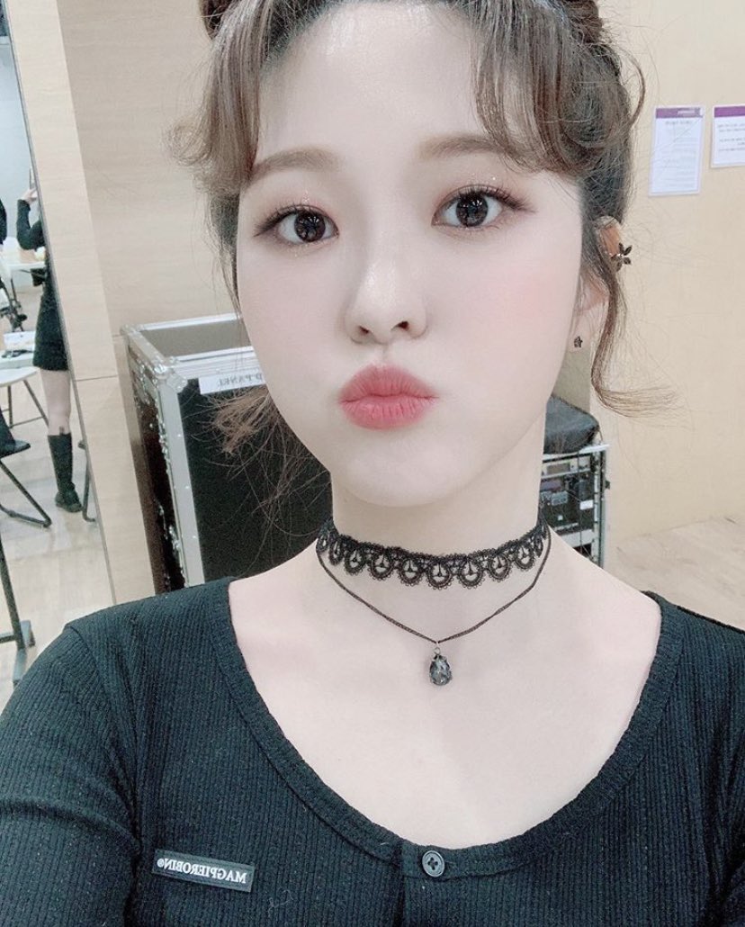 i2D028_'s tweet photo. 째아 셀카 ʕ”̮ॽुෆ⃛ https://t.co/XBX2yr87KP
