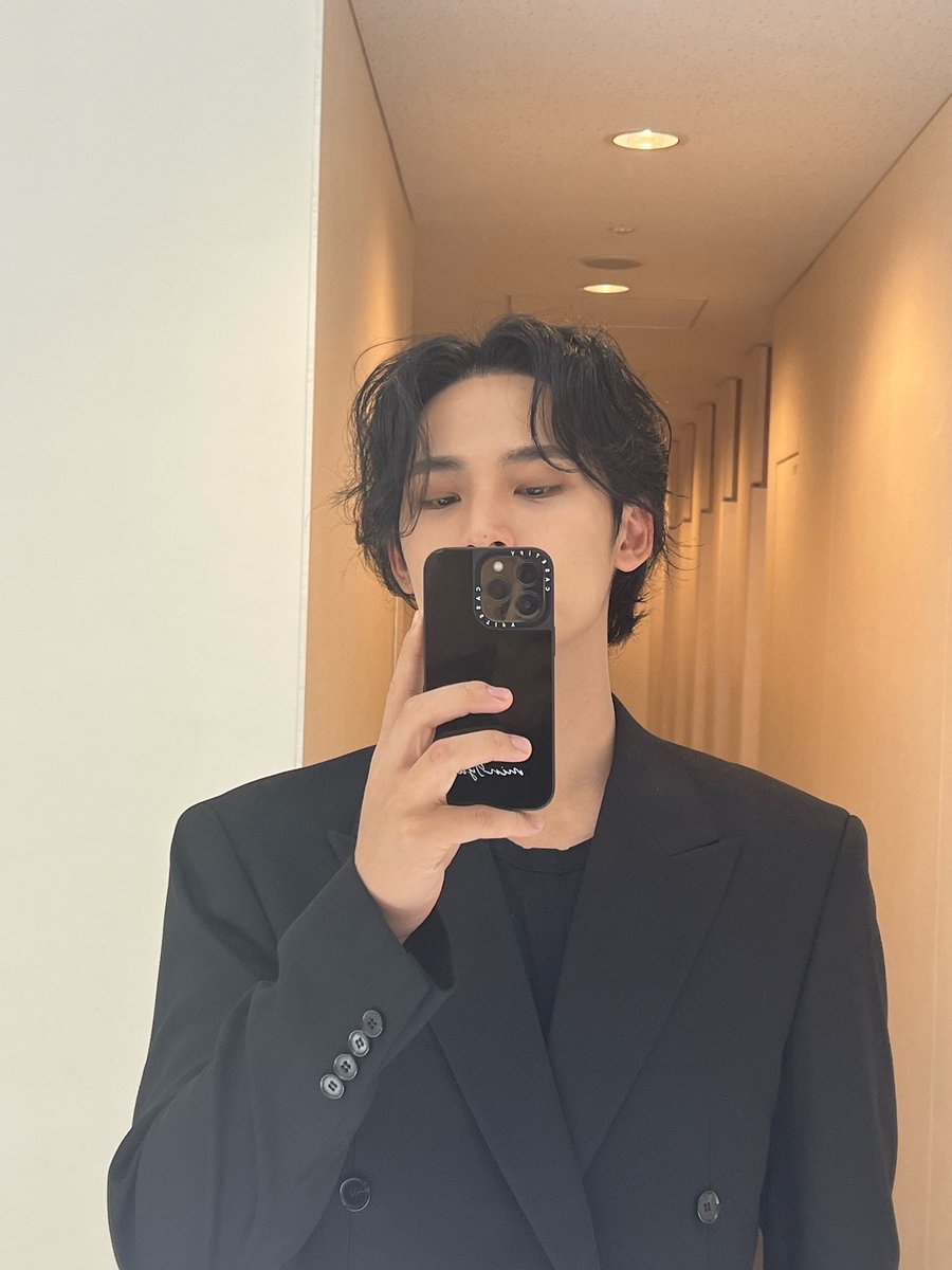 민규도 굿나잇🖤🖤🖤🖤🖤