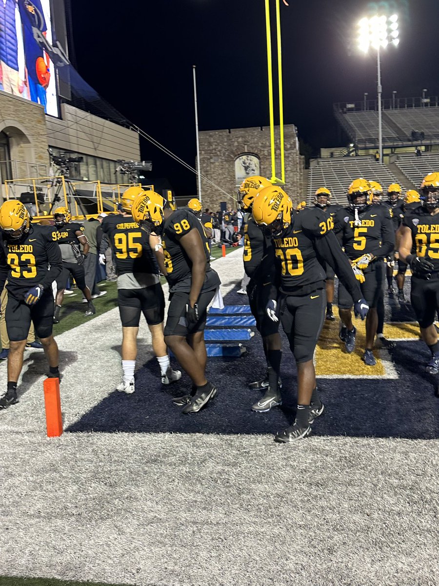 Had a great visit and great W, looking forward to coming back! <a href="/vkehres/">Vince Kehres</a> <a href="/RickyCiccone/">Ricky Ciccone</a> <a href="/CoachCandle/">Jason Candle</a> <a href="/ToledoFB/">Toledo Football</a>