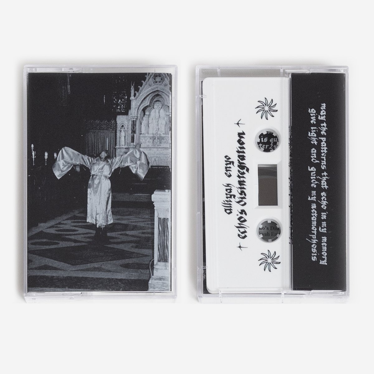 bit special this one; Basinski's "Disintegration Loops" reimagined as a choral/shoegaze drifter, full of transcendent, reel-to-reel damaged vocal drones and rumbling atmospheres somewhere between Grouper, This Mortal Coil x Cocteau Twins at half speed 

bit.ly/3A40uNp