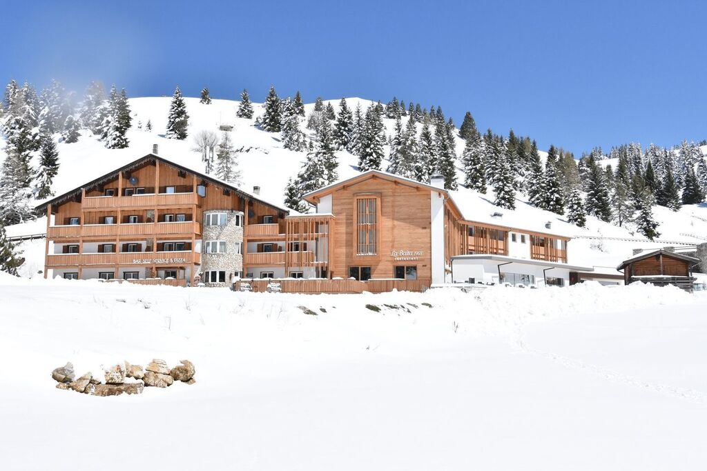 Pensiamoci bene, cosa c'è di meglio di un idromassaggio caldo dopo una giornata sulla neve? 
✌ Non è un caso che quasi tutti gli hotel in montagna abbiano una Spa, anche per i bambini. 
✌ Qui a Folgaria, appena varcata la porta d'uscita dell'Hotel La… instagr.am/p/CkvcDWaIexW/