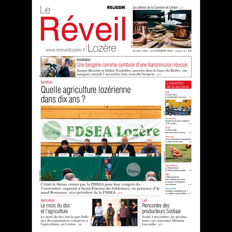 A la une du Réveil Lozère du 7 novembre :

📌 "Quelle #agriculture lozérienne dans 10 ans ?" - Le thème retenu pour le congrès de la FDSEA le 3 novembre

📌 Une bergerie comme symbole d'une transmission réussie

📌 @MoisDuDoc explore l'agriculture, en #Lozère