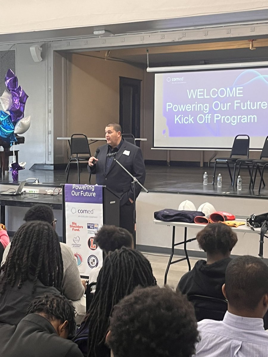 Exciting day for my young lions who show tremendous grit in the face of countless adversities.  We are the light!  Thanks to @ComEd @davidmoore17 @bigshoulderschi and @LeoHighChicago