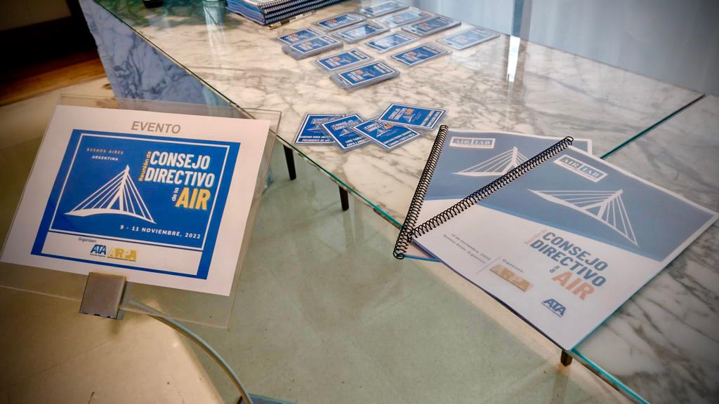 ArpaPrensa's tweet photo. Hoy comienza el #ConsejoDirectivoAir en CABA, durante estos días de trabajo se analizará una extensa agenda de temas. Auguramos una buena jornada. 

@air_iab @ArpaPrensa @ATATVargentina https://t.co/q18XKxd2Ew