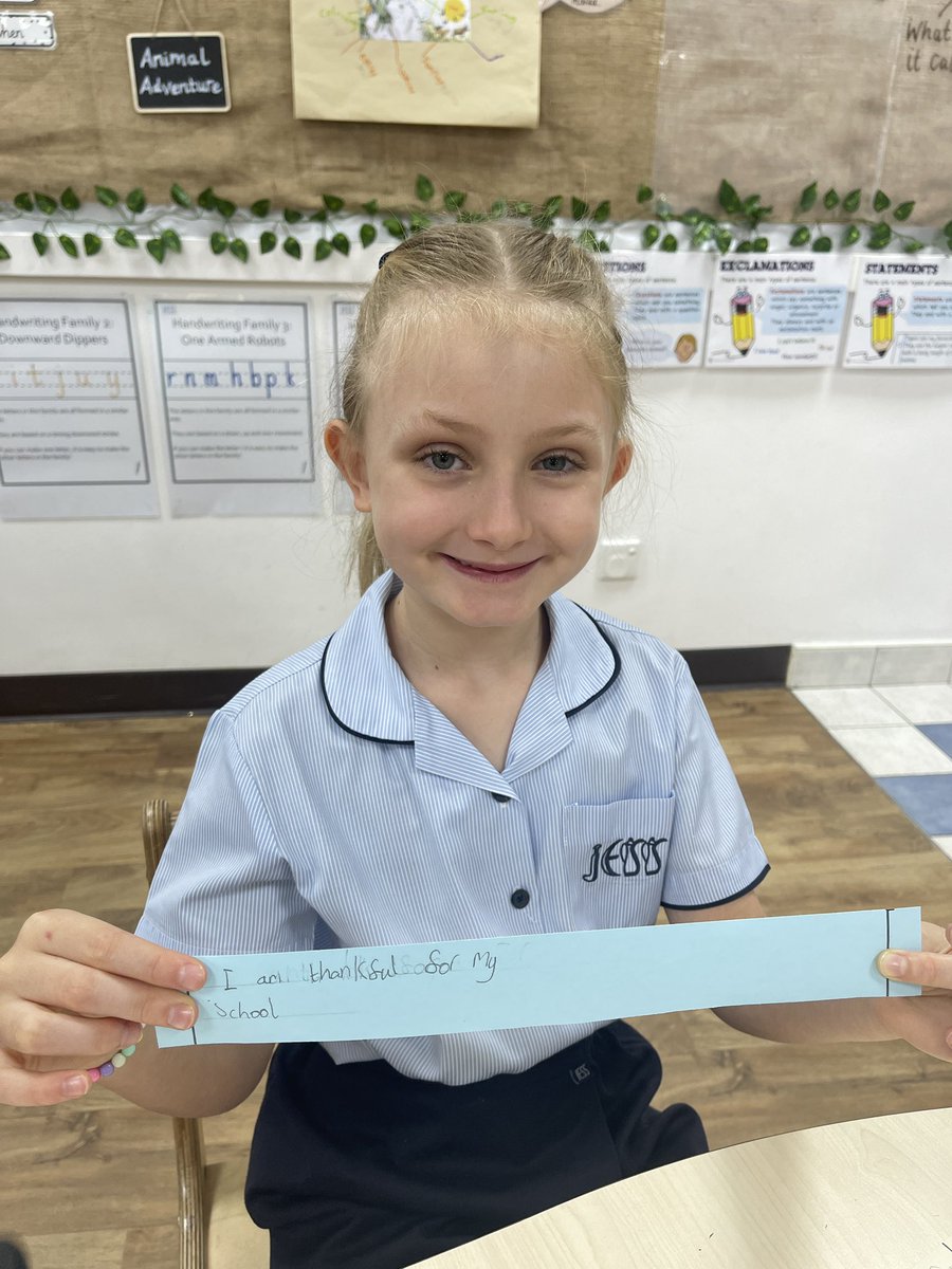JESSPrimaryYR2's tweet photo. Today we are thankful for… @JESSDubai @JESSWellBeing #BeingWellJESS @KHDA ❤️ https://t.co/5er4D6SVCj
