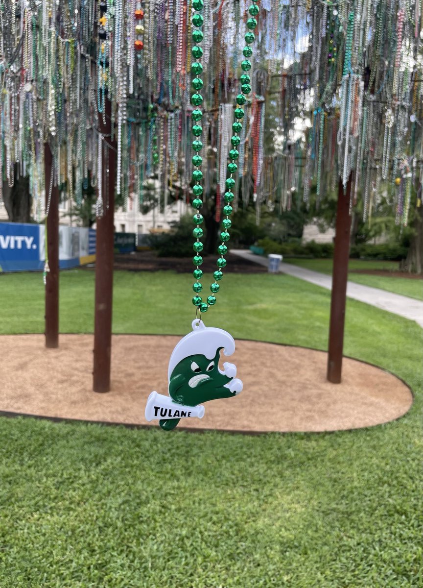 Happy National Signing Day! 💙💚 
We can’t wait for you to be here in Uptown! #NOLA #RollWave #CelebratingClassof2023 #beadsonatree #tradition