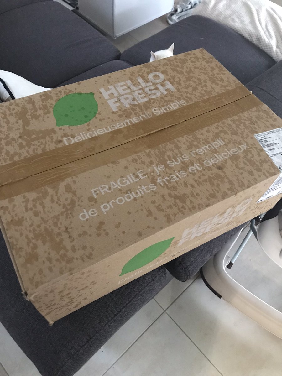 ClayFortnite33's tweet photo. Colis réceptionner ! @HelloFreshBE_FR  Fais toi livré ton colis directement chez toi , et avec jusqu’à 80€ de réduction avec le code : POGHELLOFR3059 https://t.co/SeyGZ7RYyu