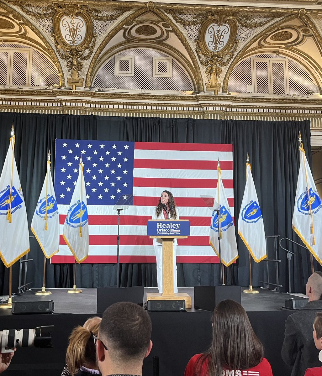 DianaDiZoglio's tweet photo. Thank you Massachusetts! We did it! So grateful! #mapoli https://t.co/MkQXo5HKDl