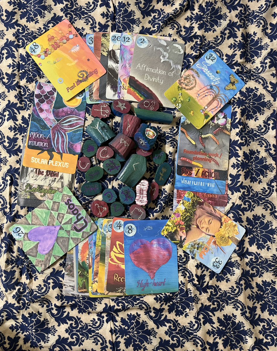 I did it!!!! Ten decks already sold!!! 🧿💗🐑✌️♾️🎉