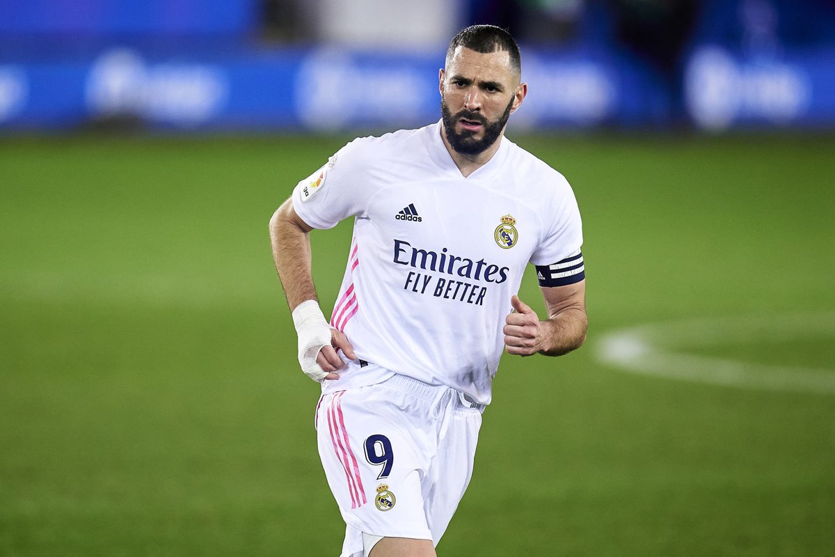 theMadridZone's tweet photo. 📊| Karim Benzema since Cristiano Ronaldo left the club:

•137 goals
•41 assists
•🏆🏆 La Liga
•🏆 UEFA Champions League
•🏆🏆 Supercopa de Espana
•🏆 UEFA Super Cup
•🏆 Club World Cup
•🥇 Ballon d'Or
•🥇 UCL POTS
•🥇 Pichichi
•🥇 UEFA 'Player of the year'

Leader! https://t.co/wWnCRUYZNG