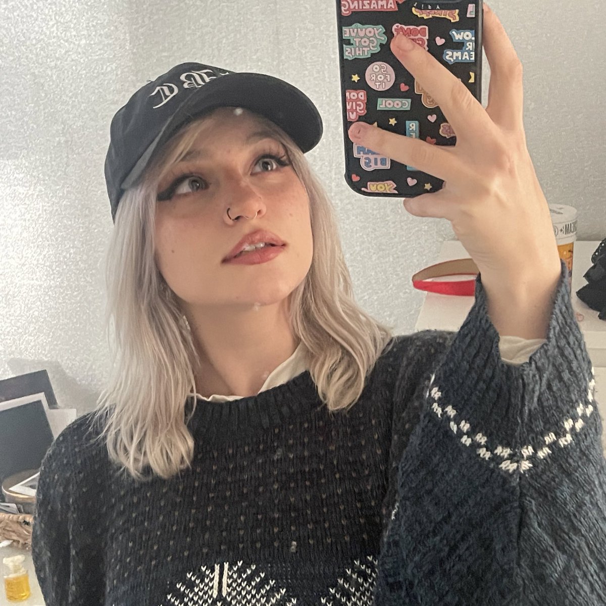 Niki on Twitter "Wearing a black hat makes me wanna rewatch “YOU”"