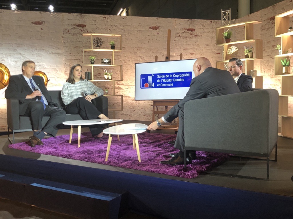 SolutionCondo's tweet photo. 🔴En direct de la conférence Regards croisés France, Belgique, Canada sur le métier des gestionnaires de copropriété́
Elise Beauchesne, pdte @AQGCorg discute avec @HBuzyCazaux, @ImsiOfficiel, @gfcorraze ANGC et Y. Joli-Coeur @RGCQ https://t.co/0aLJaN7RDQ
