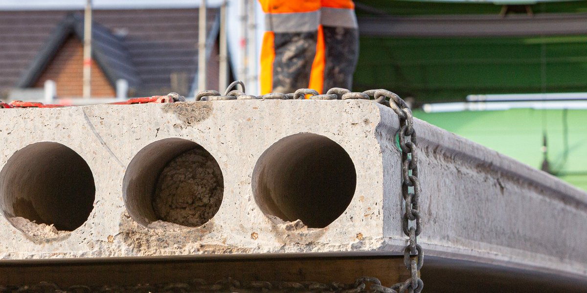 Our Hollowcore Precast Concrete Floors solution is:
✔️ Lightweight &amp; easy to install
✔️ Eco friendly and 100% recyclable
✔️ Fire resistant
✔️ Supported on masonry or steel
✔️ For commercial &amp; industrial applications
Learn more: ow.ly/cHFz50LyInN.