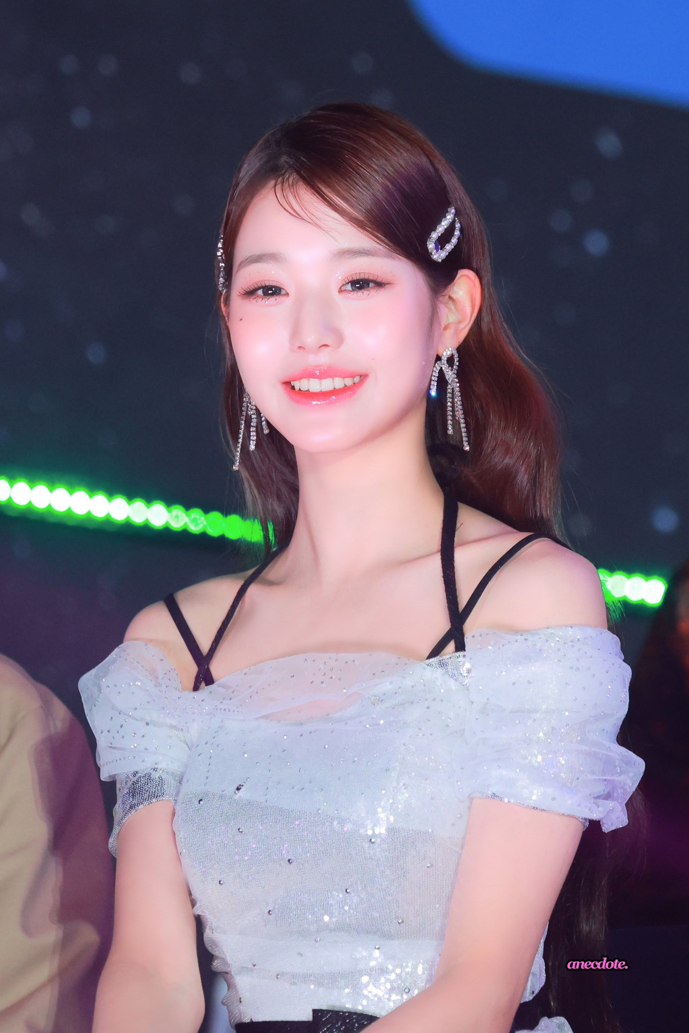 on-twitter-221108-ive-jangwonyoung-https