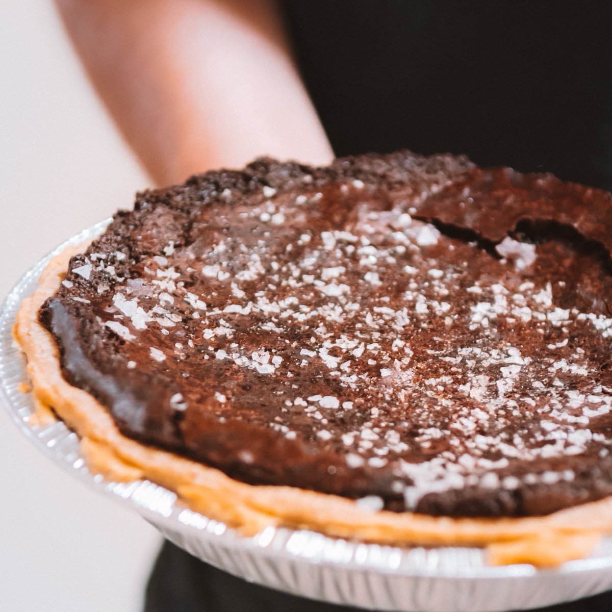 foodandfriends's tweet photo. There's only one week left until Slice of Life 2022 is officially over. Purchase your pie and make a difference now at the link in bio. π§‘
#DC #DCFOODIES #SOL #PieLovers #PIEOBSESSED #DoGoodFeelGood https://t.co/73GKmEZVFR