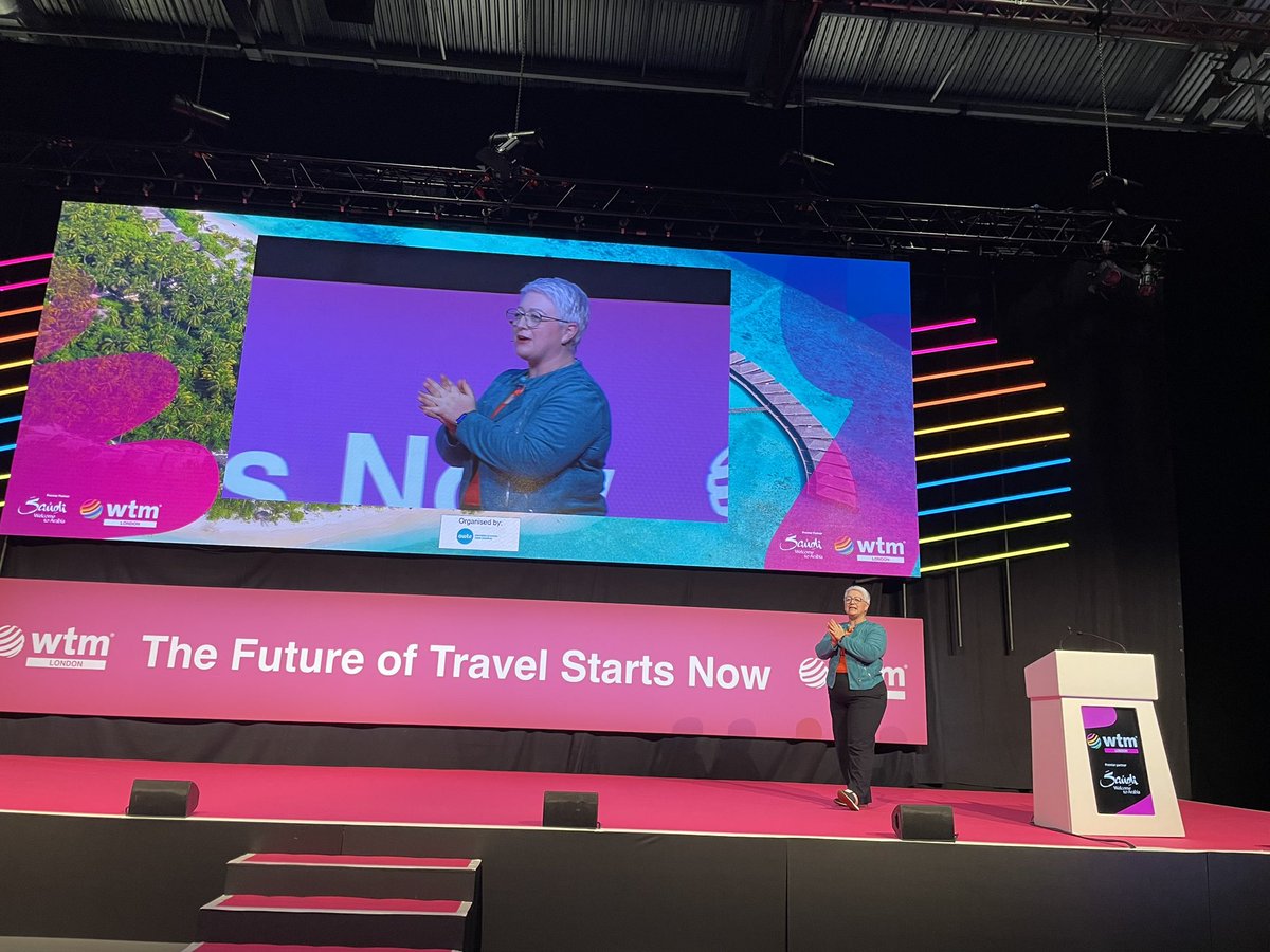 The inspirational @kelly_swingler tells us at #WTM2022 that toxic workplaces is the single biggest cause of burnout <a href="/AWTEuk/">AWTE (they | theirs | them)</a> @BWPinTravel <a href="/gailkennyrec/">Gail Kenny Executive Recruitment</a> <a href="/GKRGail/">Gail Kenny</a>