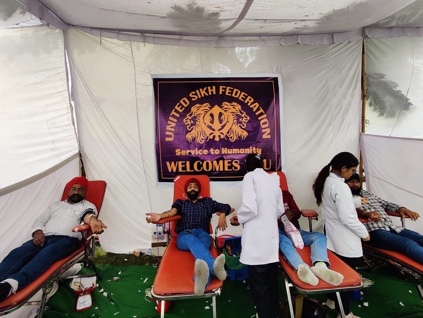 usfsewa's tweet photo. On the auspicious occasion of 553rd Prakash Purab of Shri Guru Nanak Dev ji Blood Donation camp was organized by our team where around 103 units of blood was collected.

#TeamUSF thanks all the donors who voluntarily turned up for the cause. https://t.co/BFw8sXChzB