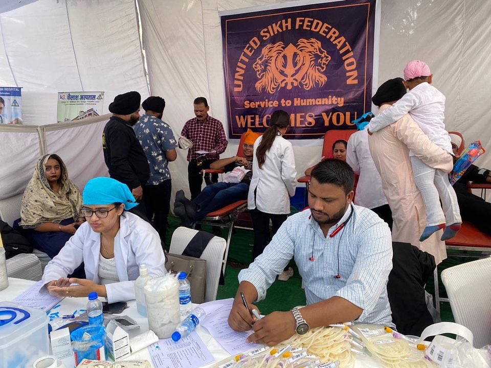 usfsewa's tweet photo. On the auspicious occasion of 553rd Prakash Purab of Shri Guru Nanak Dev ji Blood Donation camp was organized by our team where around 103 units of blood was collected.

#TeamUSF thanks all the donors who voluntarily turned up for the cause. https://t.co/BFw8sXChzB