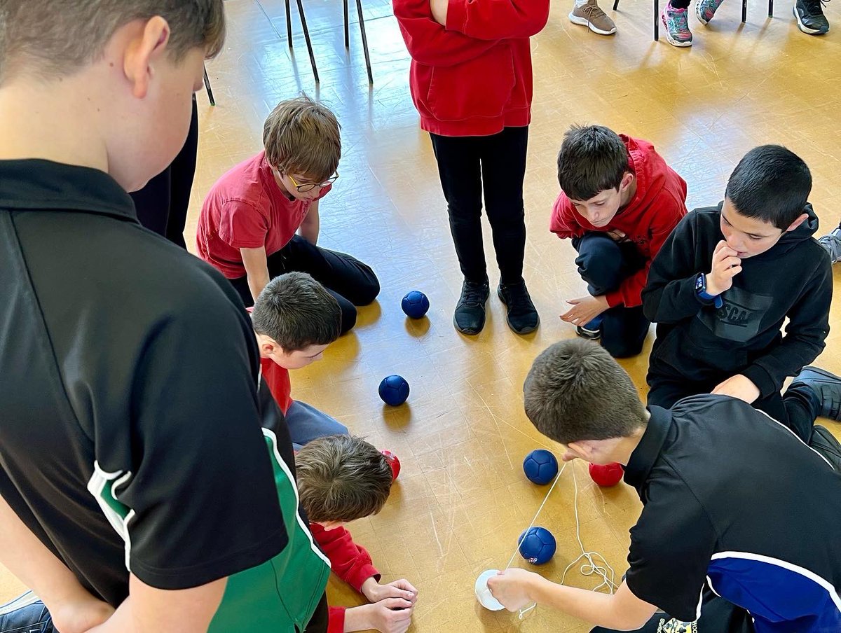 What a great morning at @testwoodschool for today’s KS2 Inclusive Boccia event. Participants played a number of fun based challenges followed by learning how to play the game itself! What a great spectacle for the sport!
@yourschoolgames @youthsporttrust <a href="/EnergiseMe_/">Energise Me</a> <a href="/BocciaUK/">Boccia UK</a>
