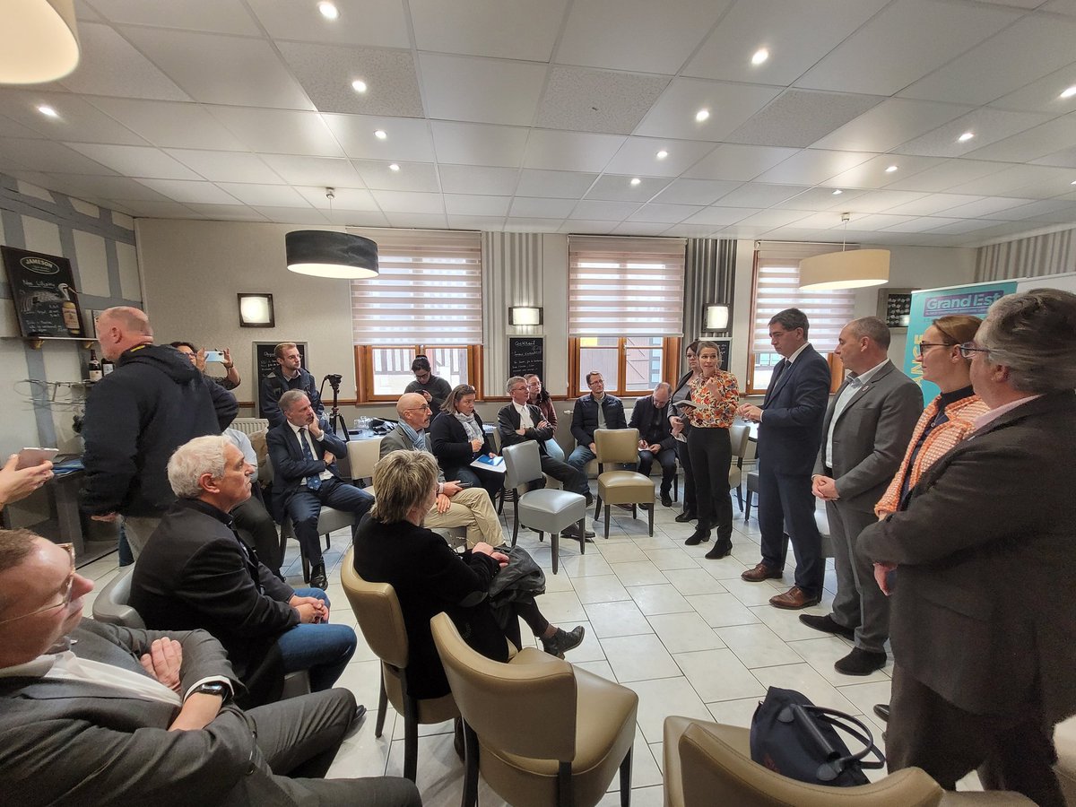 LesBuralistes's tweet photo. ♦️ @LesBuralistes de la @regiongrandest et la Région #GrandEst se retrouvent aujourd'hui à Arrigny, dans le @DptMarne  pour signer une convention historique dans l'intérêt des #territoires https://t.co/BQXzDmNF7V