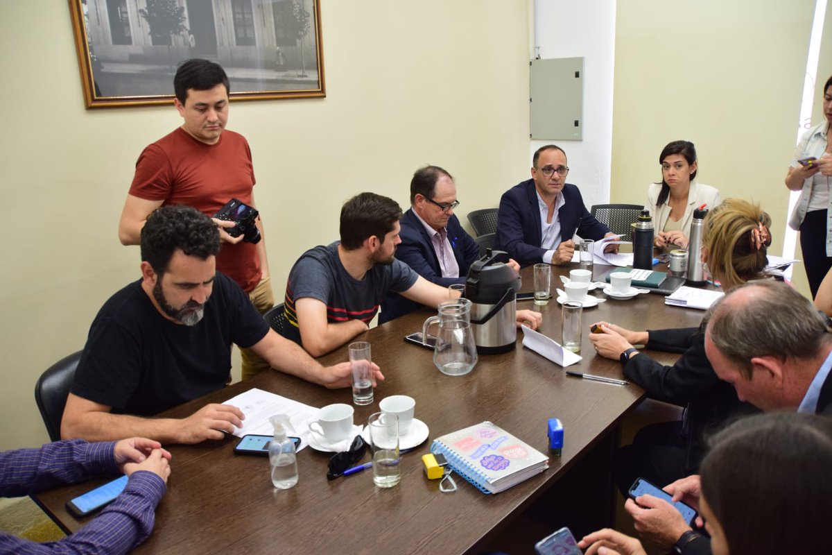 #Comisiones
En Ambiente y Desarrollo Sustentable dieron Dictamen en base a los Proyectos de <a href="/prof_martinezr/">Ramón Oscar Martínez</a> para adherir el Municipio a la Ley Nacional 27592 Ley Yolanda y el de <a href="/MalenaMazal/">Malena Mazal</a> y Marlene Haysler para adherir el Municipio Art 9 de la Ley Prov XVI N 153 (Ley Yolanda).