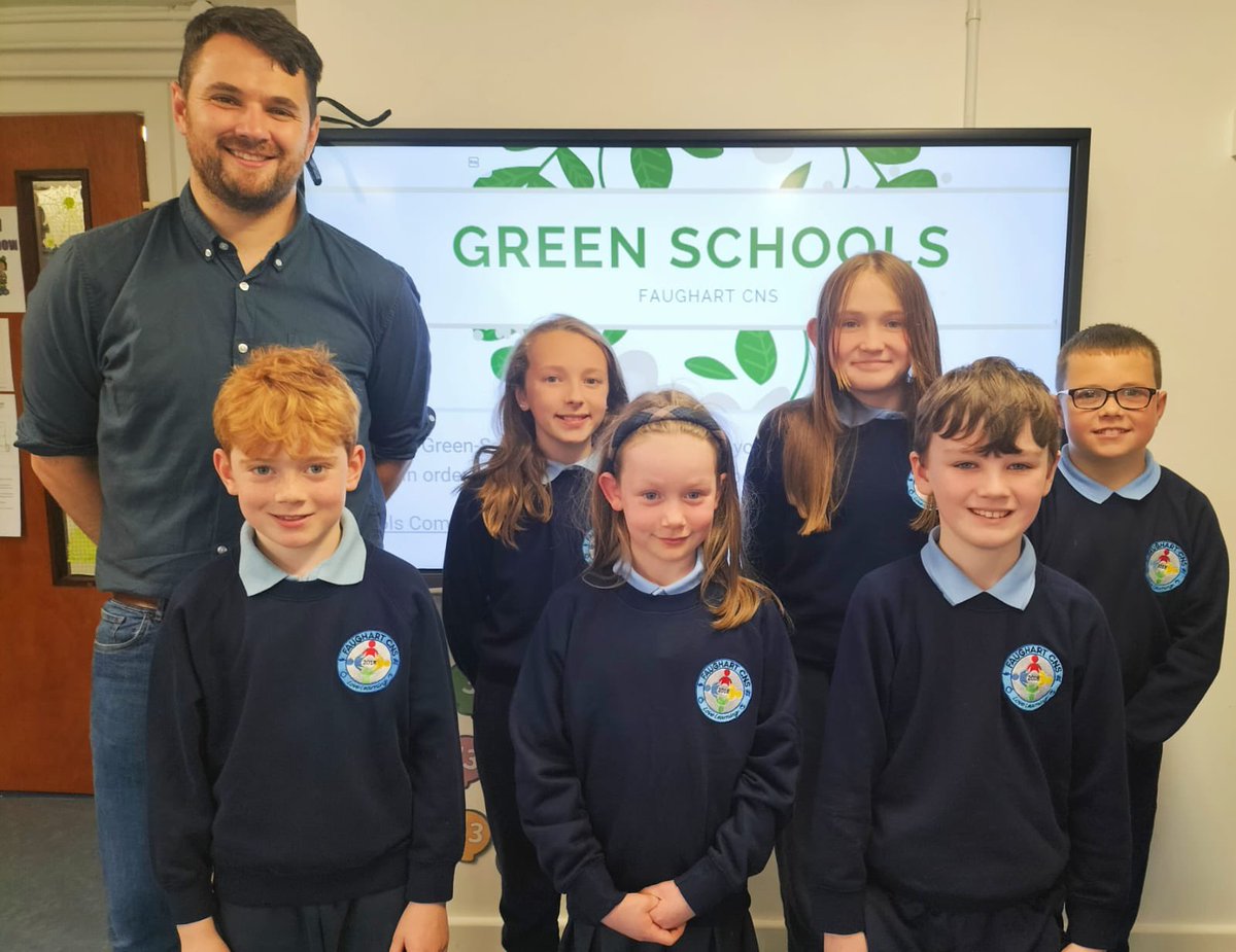 FaughartCNS's tweet photo. Year 2 and we are off with our brand new committee. It’s great to have such enthusiastic members on our Green Schools Team! We look forward in implementing our action plan in our school over the year in search of our 2nd Green Flag!🥇🍏🌻 #greenschool #waterflag https://t.co/ynAp4KmtdW