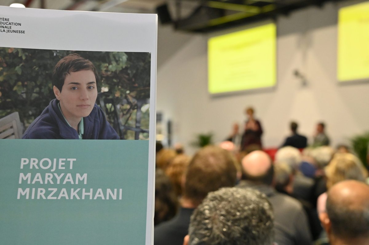 Lancement du projet Maryam Mirzakhani au lycée de l'Escaut de #Valenciennes ➡ Inciter davantage d’élèves filles à s’engager dans les études de mathématiques et de sciences numériques ➡ Lutter contre les stéréotypes de genre attachés aux sciences @insahdf @UphfOfficiel