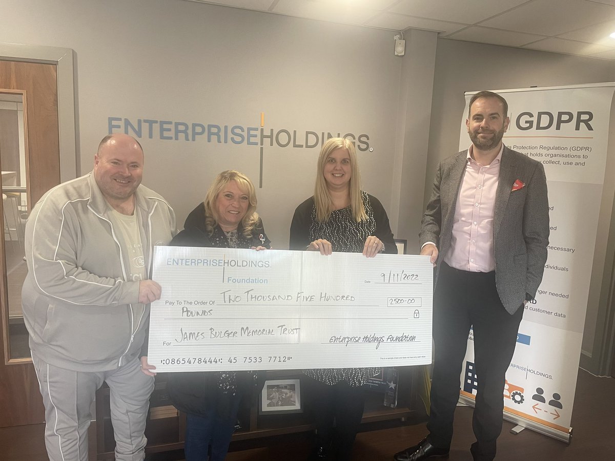 GemmaKharasU3's tweet photo. Lovely to see @stuartfergus and @Denise_fergus today, to give them the @Enterprise foundation cheque for ยฃ2500 for @jbmt1 with @U6rental. I love being a part of this amazing charity and all the families they support! See you at the ball! ๐ https://t.co/PV0BNYqNu0