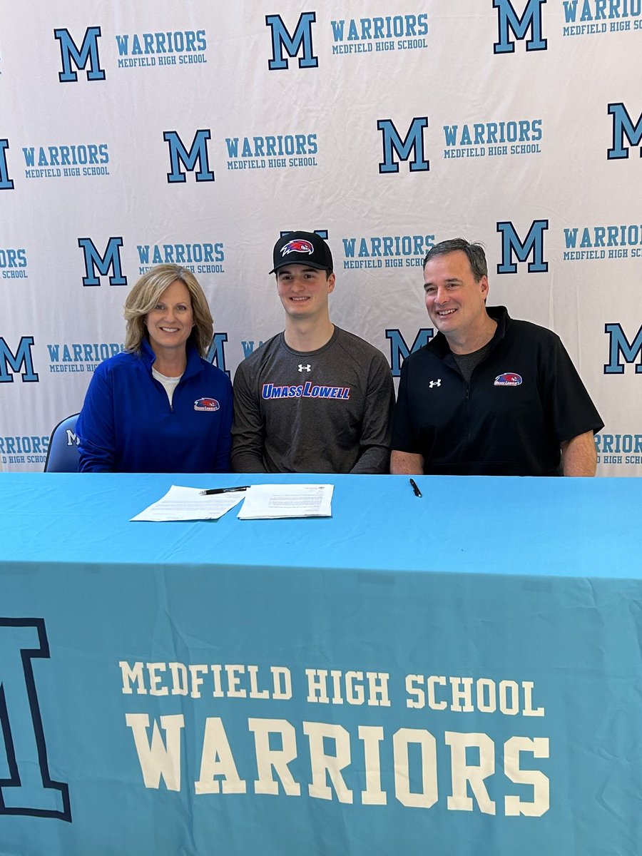 Medfield Athletics on Twitter "RT MedHSBaseball Congratulations to Scott Donahue for signing