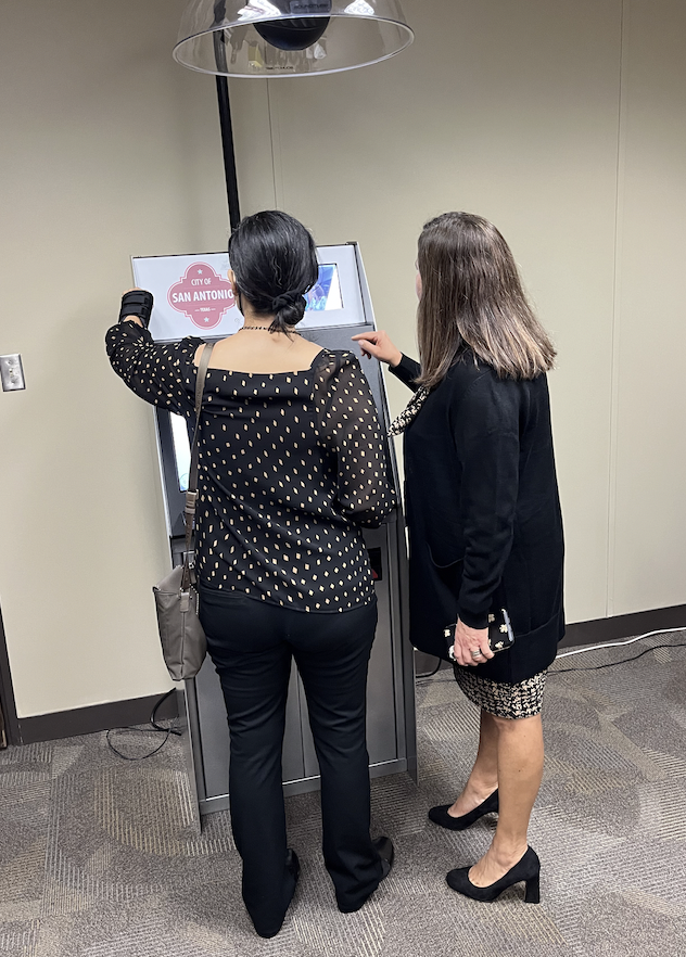 COSA_D7's tweet photo. As we celebrate #MunicipalCourtWeek, Presiding Judge Carla Obledo invited the D7 team to tour the municipal court. We met the judges and magistrates who preside over trials and learned how they keep the courts efficient and accessible. Thank you for all you do for public safety! https://t.co/JmS0ybMPET