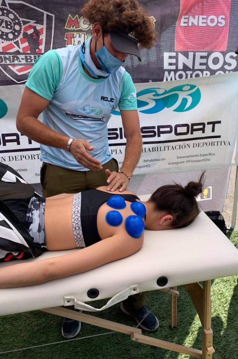 FisiosportQro's tweet photo. Trabajando con #KarolBezie nuestra Embajadora! 
 #KB05 #AtletaFisiosport #MotoGP https://t.co/2QIfF6xqoD