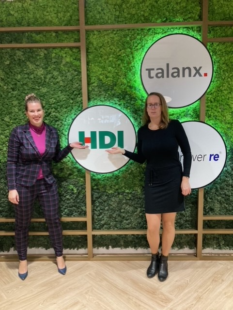 HDI_Specialty's tweet photo. Last week, students from Erasmus University in Rotterdam visited our UK branch for an insurance business session. Team members from the branch held the session and discussed topics such as personal career paths, interview tips and tricks, and much more.  https://t.co/SygjtSHEOe https://t.co/9RQ1E6IAsZ