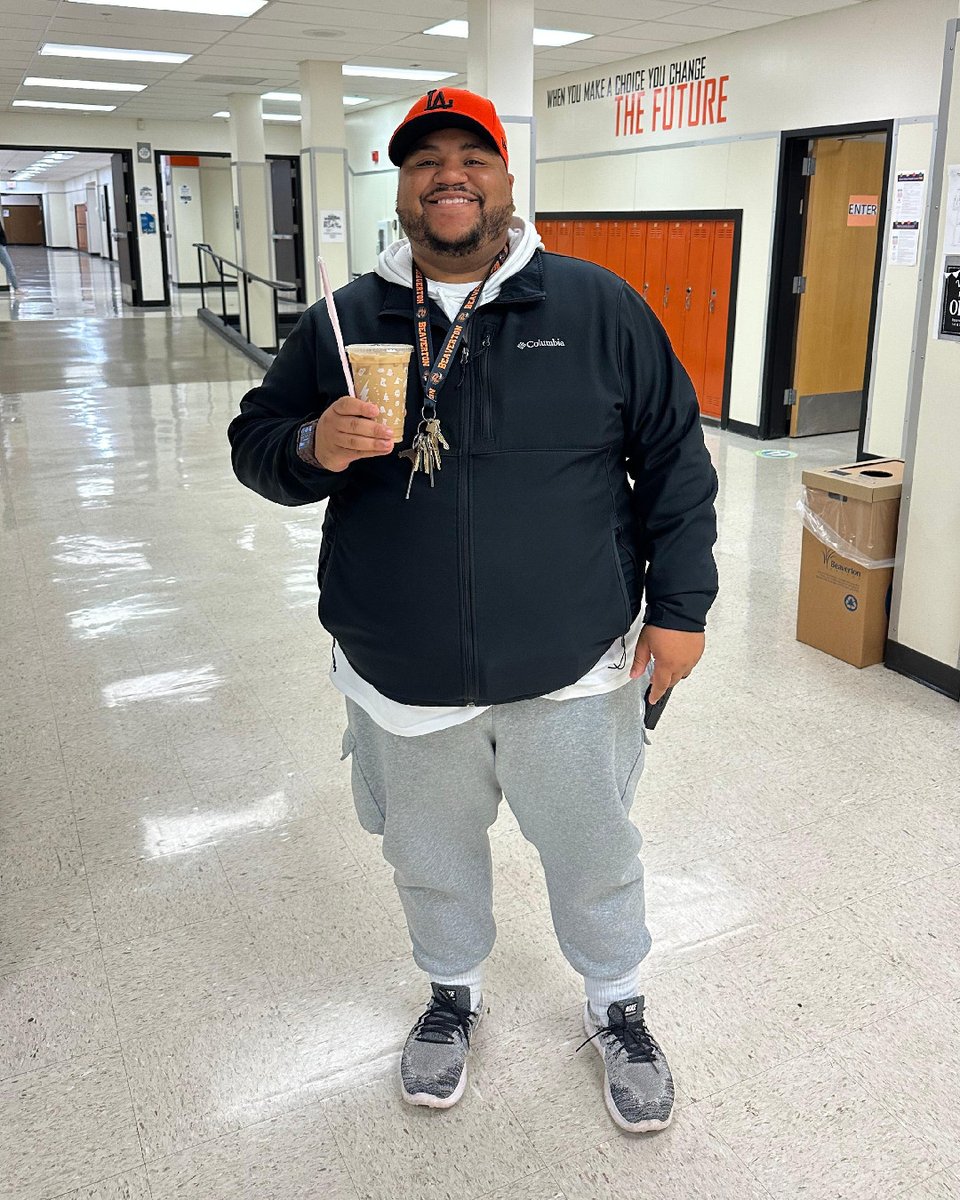 BeavertonHigh's tweet photo. This week's #TreatoftheWeek goes to Calvin, our new Campus Monitor! Calvin enjoys an iced caramel blondie from Black Rock. If you haven't met Calvin, introduce yourself and say HI.☕️ #ChooseKind
-----
(Want to nominate a staff member to receive a treat? Message us here!) https://t.co/7dT5cdGc8y