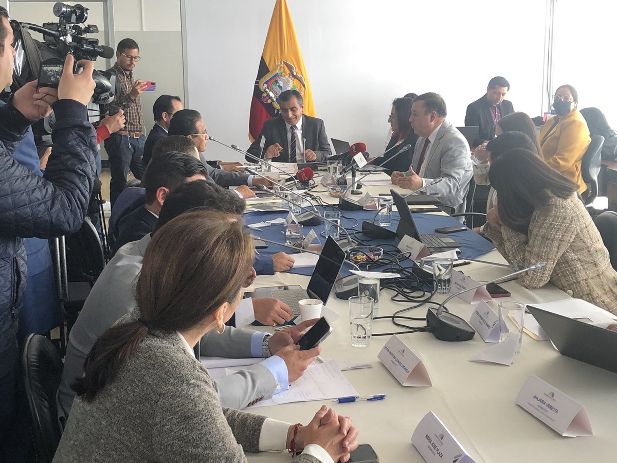 bvmalo's tweet photo. 🔴 Ahora | Somos parte de la Comisión de @SeguridadAN,  en la que comparecen varias autoridades para abordar los temas de inseguridad en el país y las estrategias que se implementarán.
@CapiZapataEC
@MinInteriorEc 
@BancadaAcuerdoN https://t.co/cAOVyo13Ka