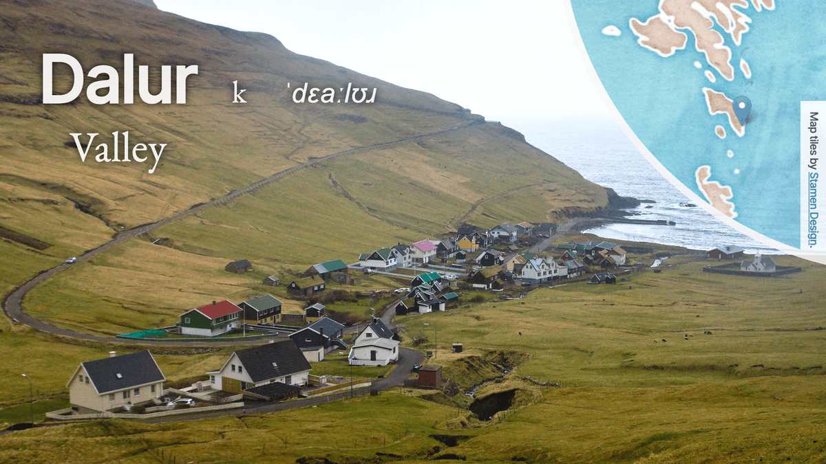 ForoysktDaily's tweet photo. #Dalur  (pop. 37) is located on #Sandoy where it lies in the bottom of a relatively large #valley. Hence its #Faroese name.

The village is said to be #íbygdur - populated by #huldufólk, race of #elves behaving and looking much like humans.

#FaroeIslands #føroyskt #FaroeseCities https://t.co/RqkZiiUYid