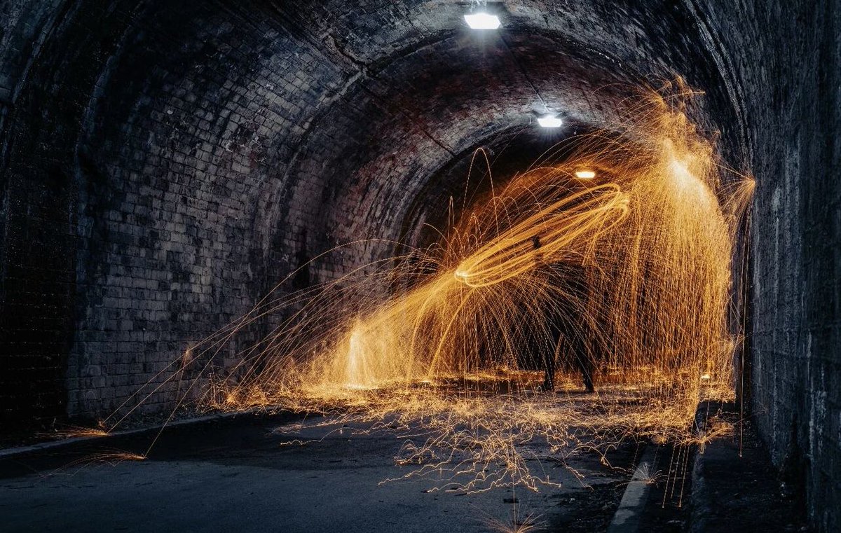 DiscoverGlos's tweet image. 📸 @diamond_jim 

Don’t forget to use #VisitGlosUK for the chance to be featured!

 #wirewoolspinning #wirewool #firespinning