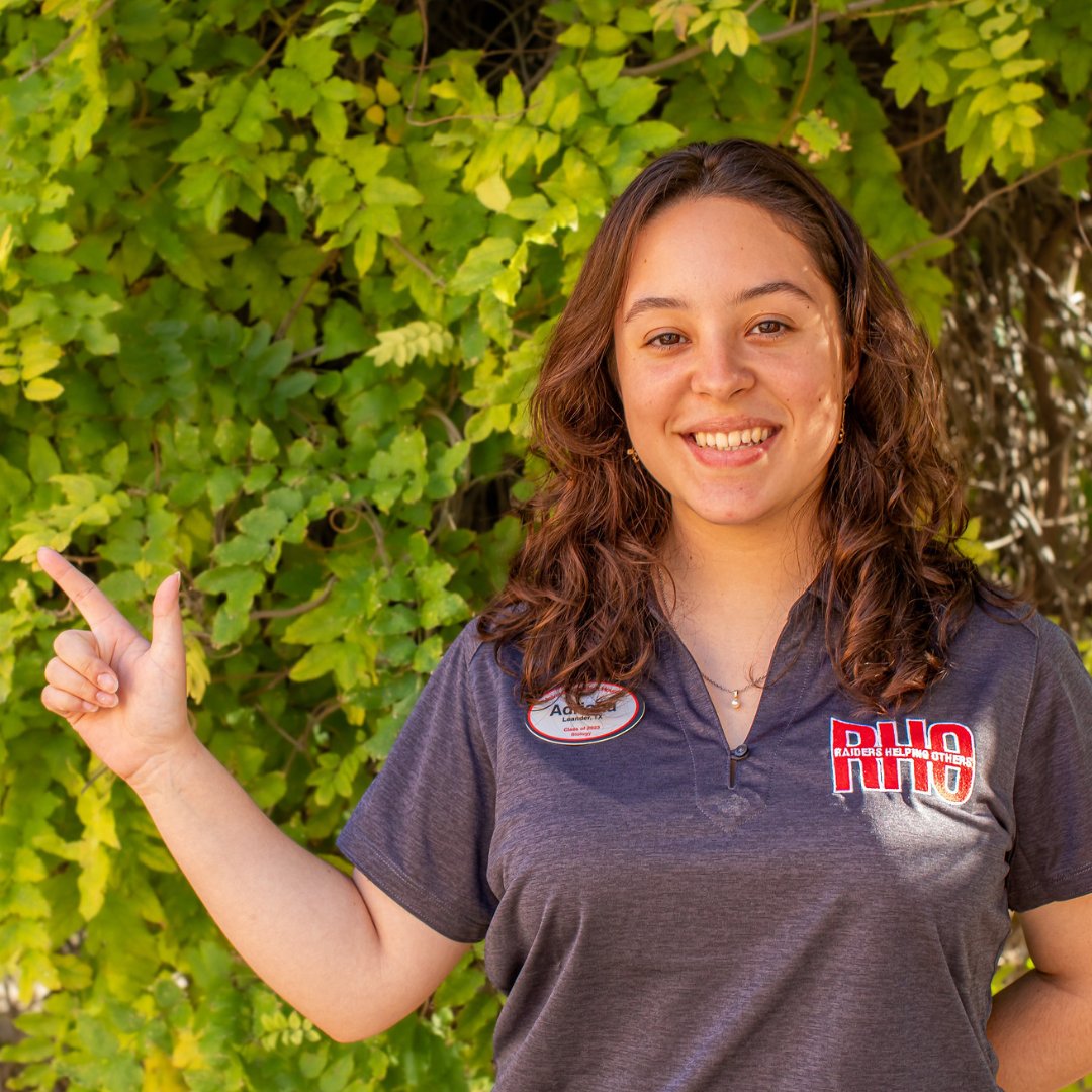 My name is Adriana (she/her/ella) and I'm the Human Rights and Advocacy Committee Head. This is my 3rd year at Tech, and I'm studying Biology with minors in Chemistry and Spanish. I'm looking forward to traveling across the US for the ASB Trip to volunteer in a new city!
